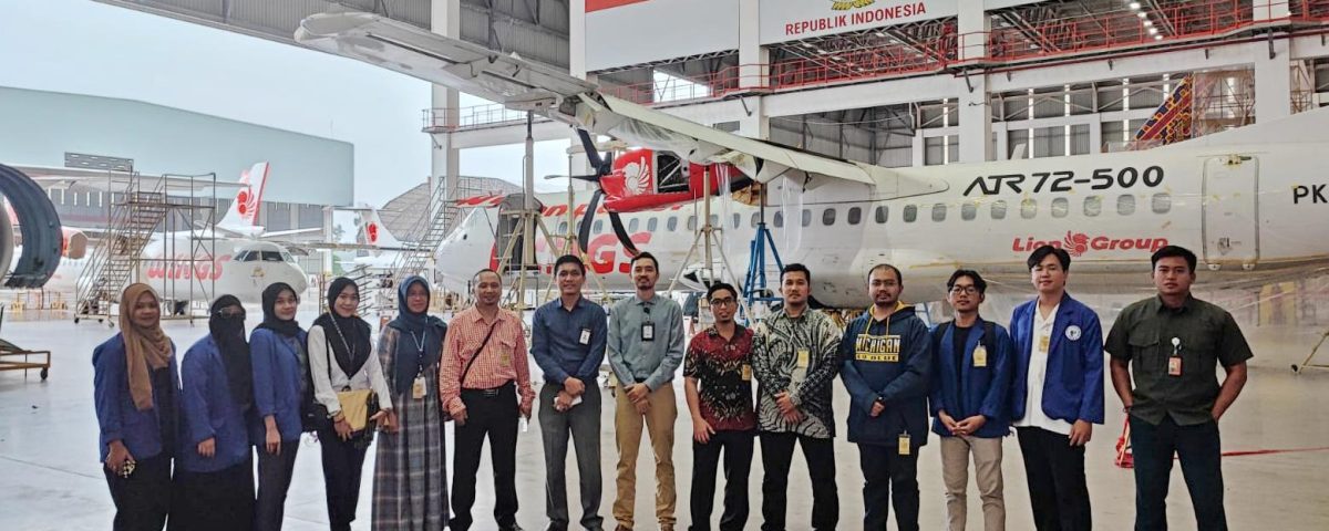 Tim ITEBA Kunjungi PT BAT: Explorasi Perawatan Pesawat dan Penjajakan Potensi Kerja Sama