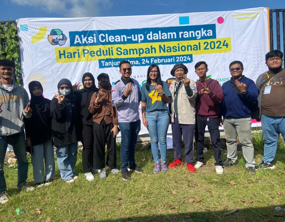 ITEBA Beraksi Bersih-Bersih Laut dalam Rangka Hari Peduli Sampah Nasional 2024