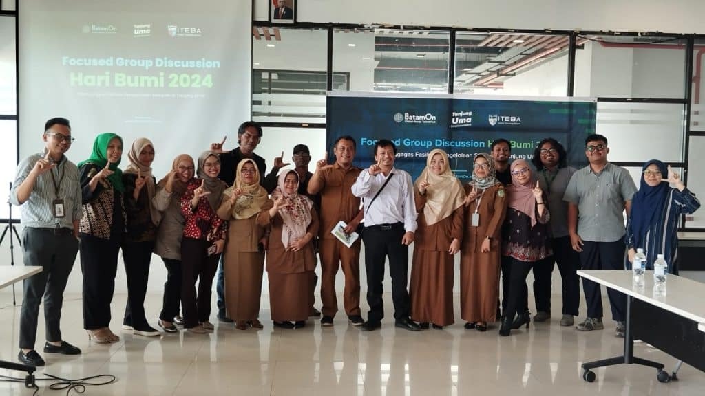 Kolaborasi Bersihkan Tanjung Uma: FGD ITEBA Dorong Solusi Inovatif Pengelolaan Sampah