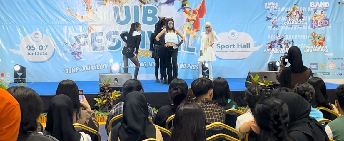 Mahasiswa ITEBA Raih Juara 3 Dance Cover di UIB Fest #2 “JUMP”