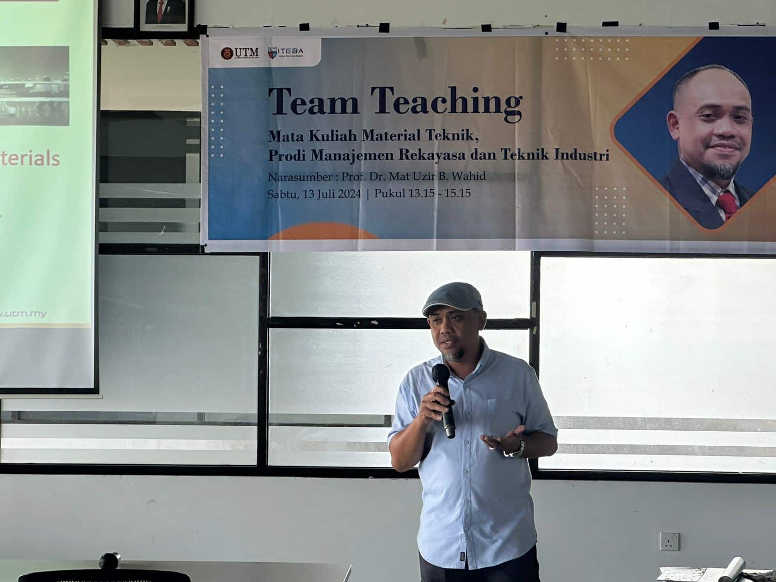 Fakultas Teknologi Industri ITEBA Jalin Kerjasama International “Team Teaching” dengan UTM Malaysia