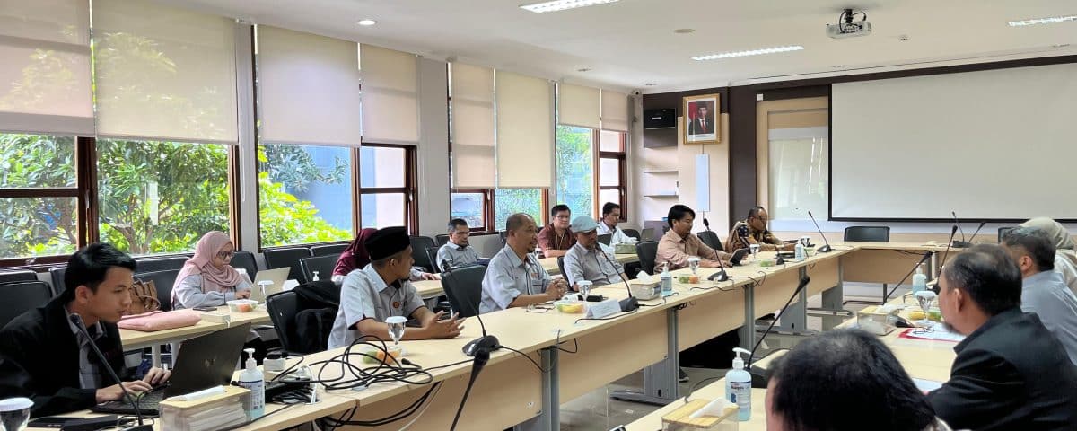 Kegiatan FGD dan Visit Lab Pusat Kolaborasi Riset (PKR) Nanoselulosa di Pusat Riset Lingkungan dan Teknologi Bersih BRIN, Bandung