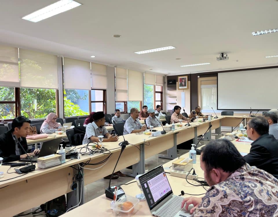 Kegiatan FGD dan Visit Lab Pusat Kolaborasi Riset (PKR) Nanoselulosa di Pusat Riset Lingkungan dan Teknologi Bersih BRIN, Bandung