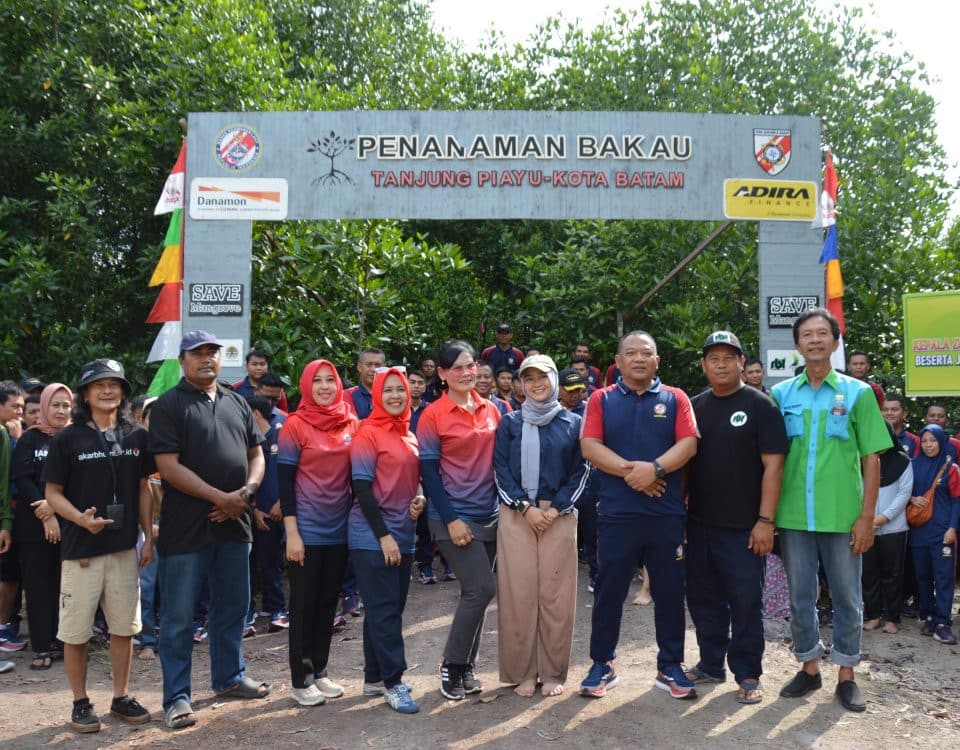 Mahasiswa ITEBA Ikut Serta dalam Penanaman Mangrove Bersama Bakamla Barat