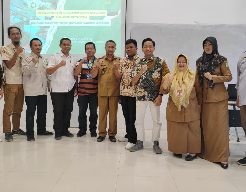 FGD di ITEBA Bahas Inovasi IoT dan Machine Learning untuk Solusi Sampah di Batam