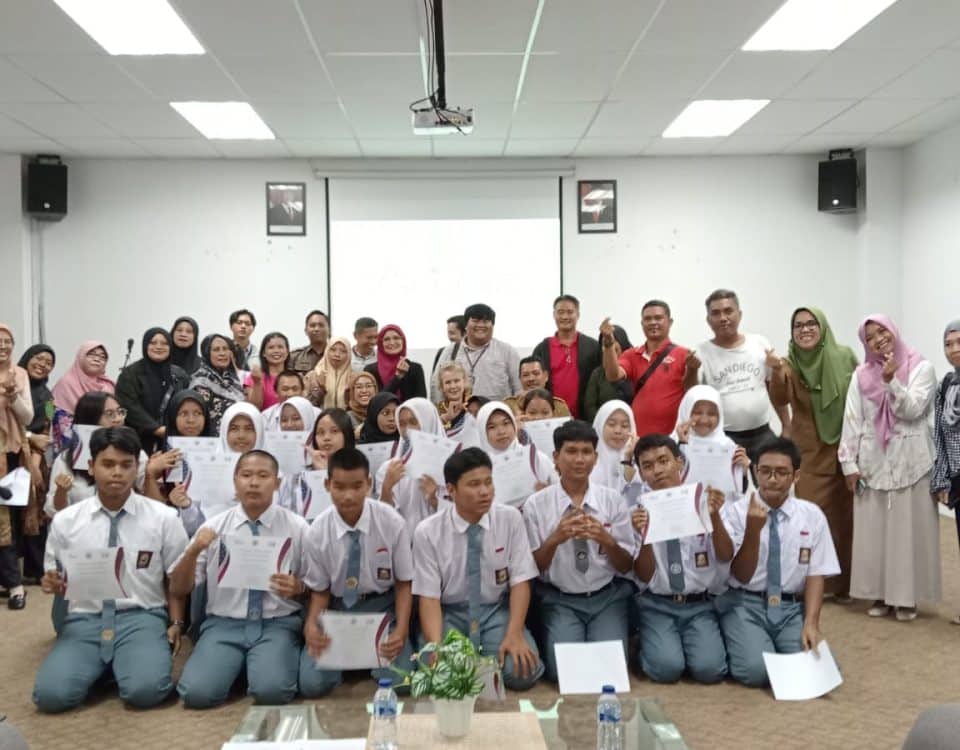 ITEBA Gelar Program Beasiswa Bahasa Inggris untuk Siswa SLTA di Batam, Kolaborasi dengan IIEF dan Dukungan Kedutaan Besar Amerika Serikat