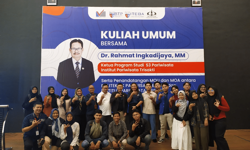 Kuliah Umum Bersama Dr. Rahmat Ingkadijaya, M.M., Ketua Program Studi S3 Institut Pariwisata Trisakti Kuliah Umum Bersama Dr. Rahmat Ingkadijaya, M.M., Ketua Program Studi S3 Institut Pariwisata Trisakti