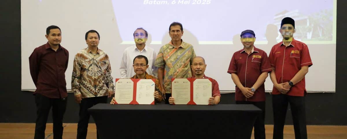 ITEBA dan UTM Resmikan Kolaborasi Strategis Lewat Letter of Collaboration (LoC) Signing di Hadapan Civitas Akademika ITEBA ITEBA dan UTM Resmikan Kolaborasi Strategis Lewat Letter of Collaboration (LoC) Signing di Hadapan Civitas Akademika ITEBA