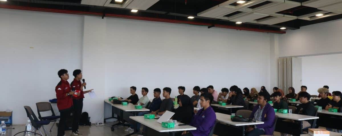 ITEBA dan Bangkit Academy Sinergikan Langkah Tingkatkan Penguasaan Teknologi Informasi Mahasiswa Batam ITEBA dan Bangkit Academy Sinergikan Langkah Tingkatkan Penguasaan Teknologi Informasi Mahasiswa Batam
