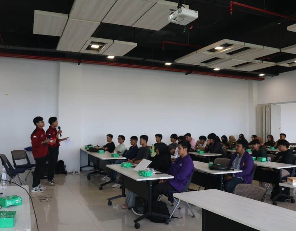 ITEBA dan Bangkit Academy Sinergikan Langkah Tingkatkan Penguasaan Teknologi Informasi Mahasiswa Batam