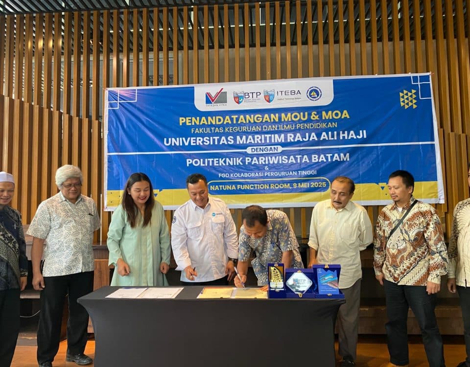 ITEBA dan UMRAH Resmikan Kolaborasi Strategis Untuk Pendidikan dan Inovasi Kepri Melalui Penandatanganan  MOU