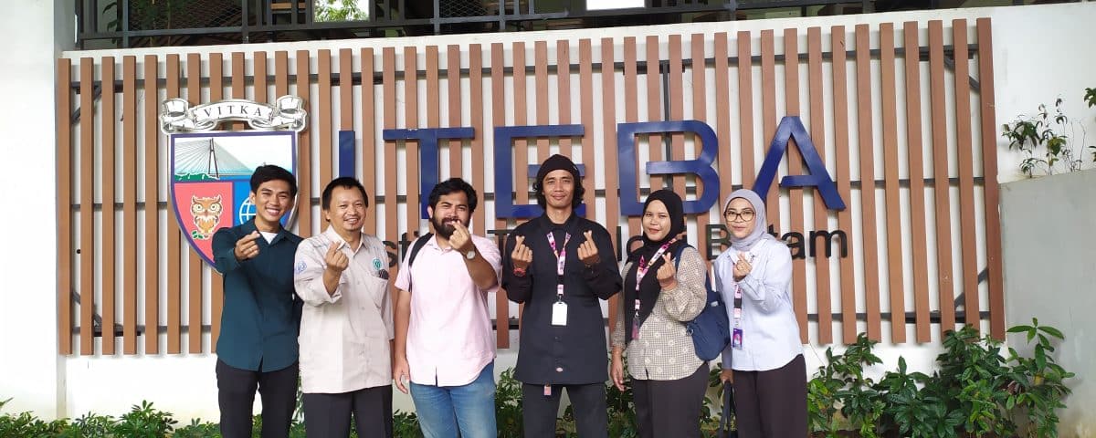 ITEBA Terima Kunjungan SOK Branding Studio: Bahas Peluang Kolaborasi Kreatif dan Program Internship untuk Mahasiswa DKV ITEBA Terima Kunjungan SOK Branding Studio: Bahas Peluang Kolaborasi Kreatif dan Program Internship untuk Mahasiswa DKV