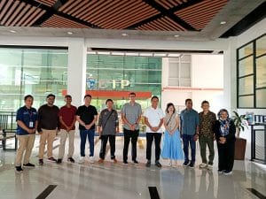 Kolaborasi ITEBA dan Raffles University: Eksplorasi Strategis AI untuk Dunia Pendidikan