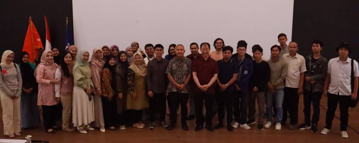 ITEBA Hadirkan Prof. Hyun-Joong Kim dari Seoul National University dalam Seminar Internasional: Recent Advances in Nanomaterial Technology ITEBA Hadirkan Prof. Hyun-Joong Kim dari Seoul National University dalam Seminar Internasional: Recent Advances in Nanomaterial Technology