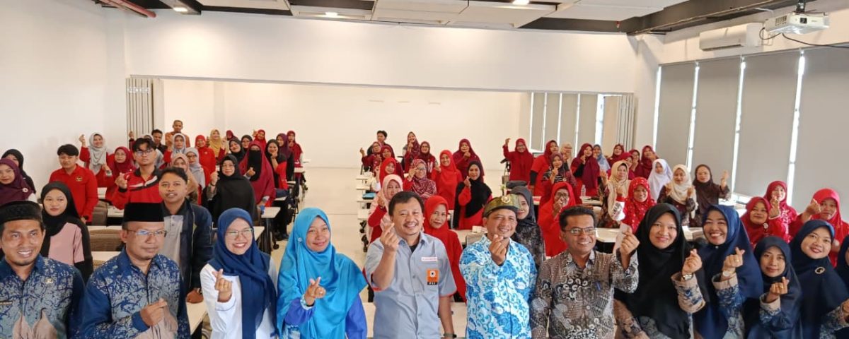 ITEBA dan KKG Madrasah Kota Batam Gelar Workshop Peningkatan Kompetensi Guru ITEBA dan KKG Madrasah Kota Batam Gelar Workshop Peningkatan Kompetensi Guru