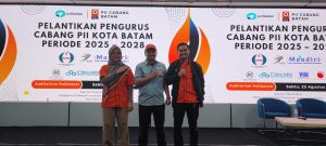 Dua Dosen ITEBA Resmi Dilantik Sebagai Pengurus Cabang PII Kota Batam Periode 2025–2028