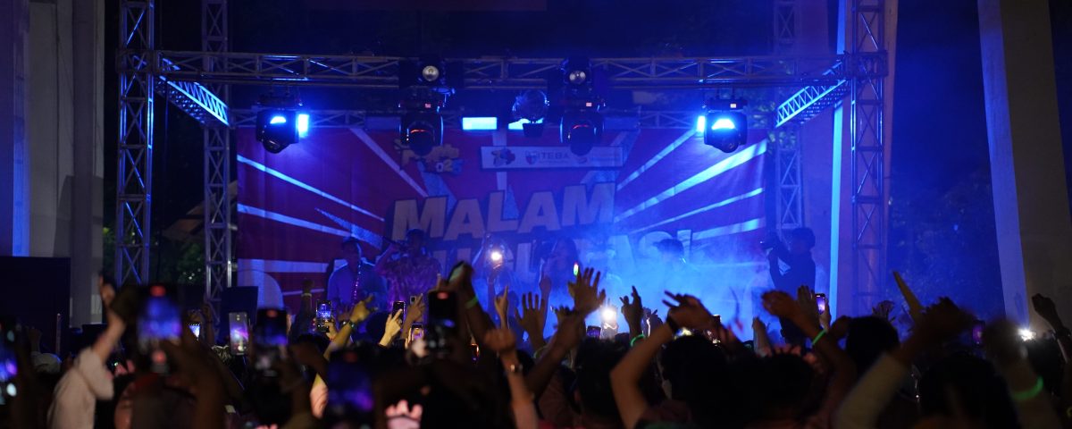 Pelantikan Mahasiswa Baru ITEBA pada Puncak PKKMB 2025