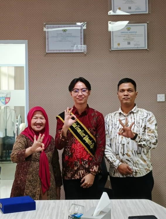 Mahasiswa Prodi Matematika ITEBA Dikukuhkan sebagai Ketua Forum GenRe Kepri dalam Kunjungan BKKBN