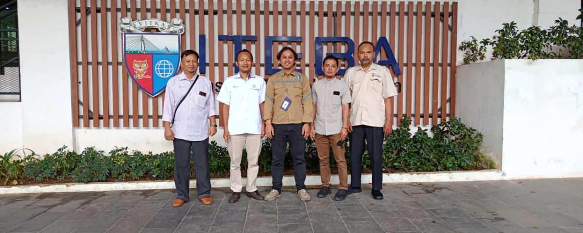 Perkuat Sinergi Pendidikan, Politeknik Batam Kunjungi ITEBA Bahas Kolaborasi Riset dan Laboratorium