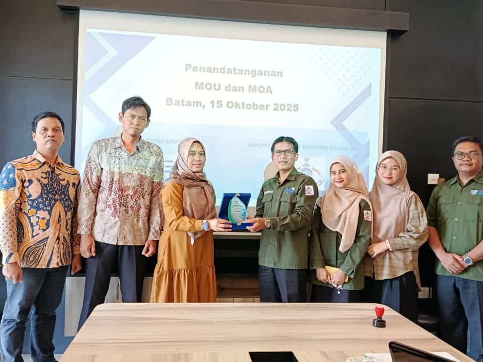 Fakultas Teknologi Informasi ITEBA Jalin Kerja Sama dengan SMK IT Darussalam Batam