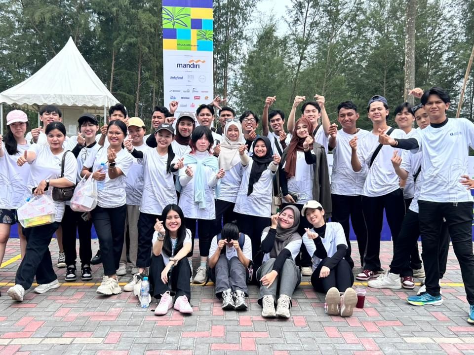 Mahasiswa ITEBA Berkontribusi sebagai Volunteer pada Mandiri Bintan Marathon (MBM) 2025
