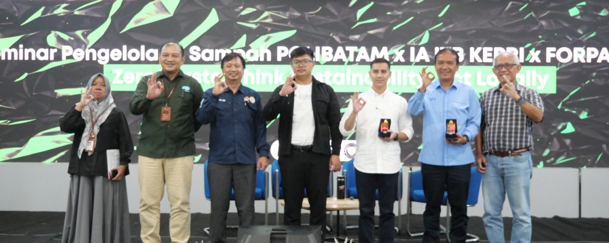 Wakil Rektor I ITEBA Pandu Dialog Strategis Pengelolaan Sampah dalam Seminar Zero Waste di PoliBatam Wakil Rektor I ITEBA Pandu Dialog Strategis Pengelolaan Sampah dalam Seminar Zero Waste di PoliBatam