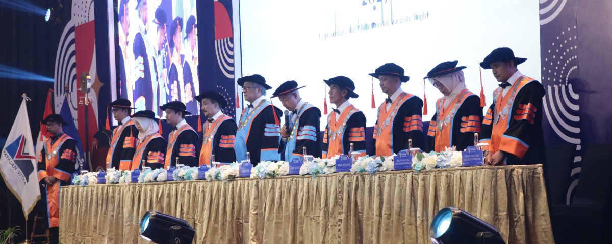 162 Lulusan Resmi Dikukuhkan pada Wisuda ITEBA ke-IV 2025 Siap Berkontribusi bagi Pembangunan Bangsa 162 Lulusan Resmi Dikukuhkan pada Wisuda ITEBA ke-IV 2025 Siap Berkontribusi bagi Pembangunan Bangsa