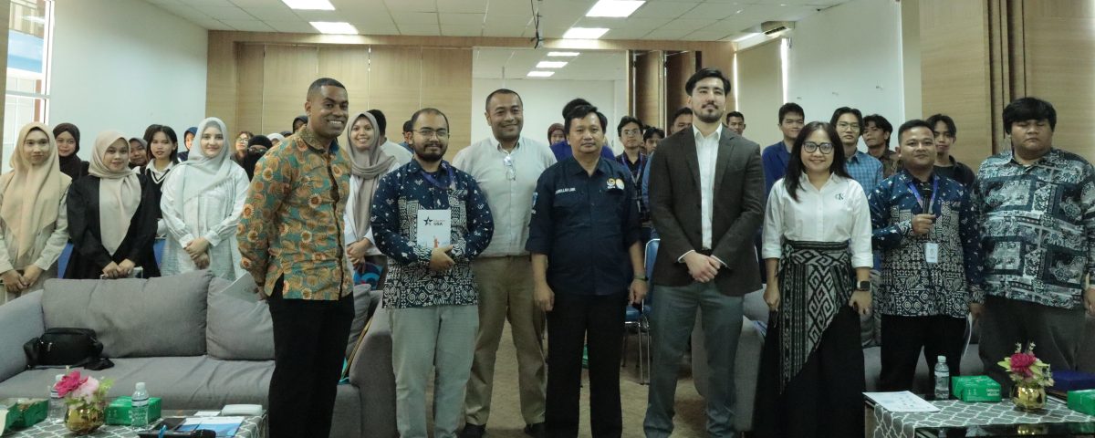 Kupas Peluang Studi ke Amerika Serikat Dalam Seminar “Studying in the U.S and The U.S Student Visa Process”