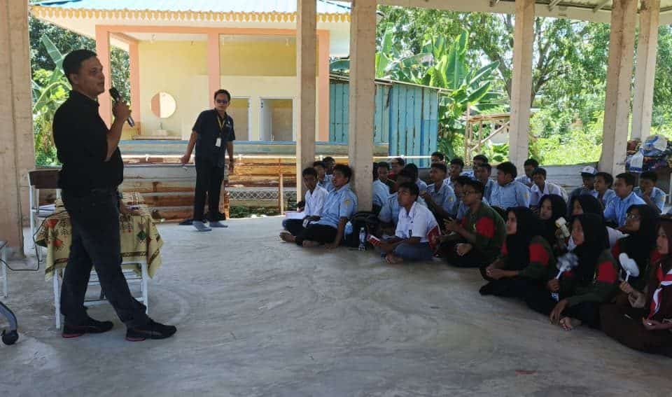 Tingkatkan Kompetensi Siswa RPL, SMKN 10 Batam Hadirkan Guru Tamu dari Institut Teknologi Batam (ITEBA)