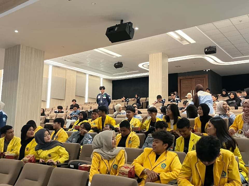 Menyiapkan Talenta Unggul: Seminar Smart Factory ITEBA Kupas Kompetensi Industri Manufaktur Masa Depan
