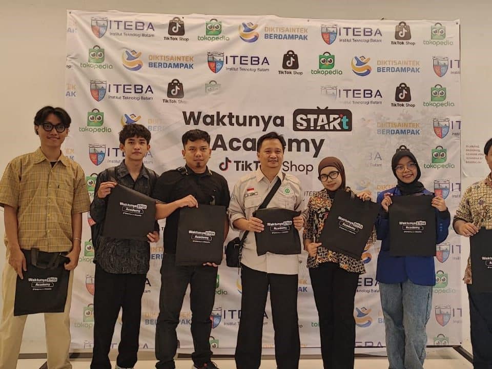 ITEBA Perkuat Kompetensi Digital Mahasiswa Melalui Workshop TikTok dan Tokopedia Bersertifikasi