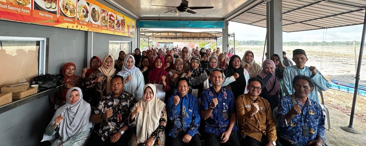 Atasi Ancaman Sampah Rumah Tangga, Kelurahan Tanjung Uma Gandeng ITEBA dalam Aksi Pemberdayaan Masyarakat