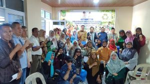 Atasi Krisis Sampah Batam, Kelompok Riset SAMPAH ITEBA Latih Ibu-Ibu Lubuk Baja Sulap Minyak Jelantah Jadi Sabun