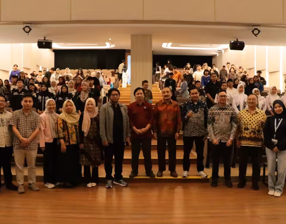 EMBRACE 2.0 HIMASA ITEBA Hadirkan Kompetisi Inovasi dan Seminar Inspiratif bagi Generasi Kreatif EMBRACE 2.0 HIMASA ITEBA Hadirkan Kompetisi Inovasi dan Seminar Inspiratif bagi Generasi Kreatif