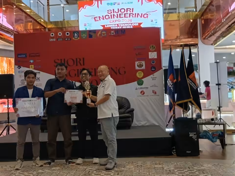 Kembangkan Inovasi Smart Sensor Weight Digital, Mahasiswa Teknik Industri ITEBA Raih Juara 3 Lomba TTG SIJORI Engineering Expo 2026 Kembangkan Inovasi Smart Sensor Weight Digital, Mahasiswa Teknik Industri ITEBA Raih Juara 3 Lomba TTG SIJORI Engineering Expo 2026